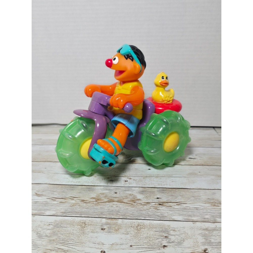 Sesame Street Ernie Splashin Fun Toy 2001 Pull String VIDEO Vtg Bath TV Show